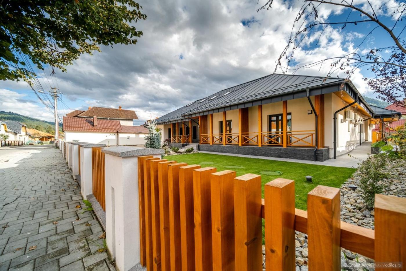 Anais Chalet Moldvahosszúmező Kültér fotó